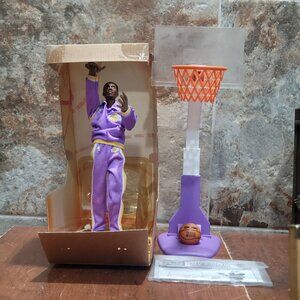 Mattel Shooting Sensations Kobe Bryant Lakers Figurine Basket Spalding Ball 1999